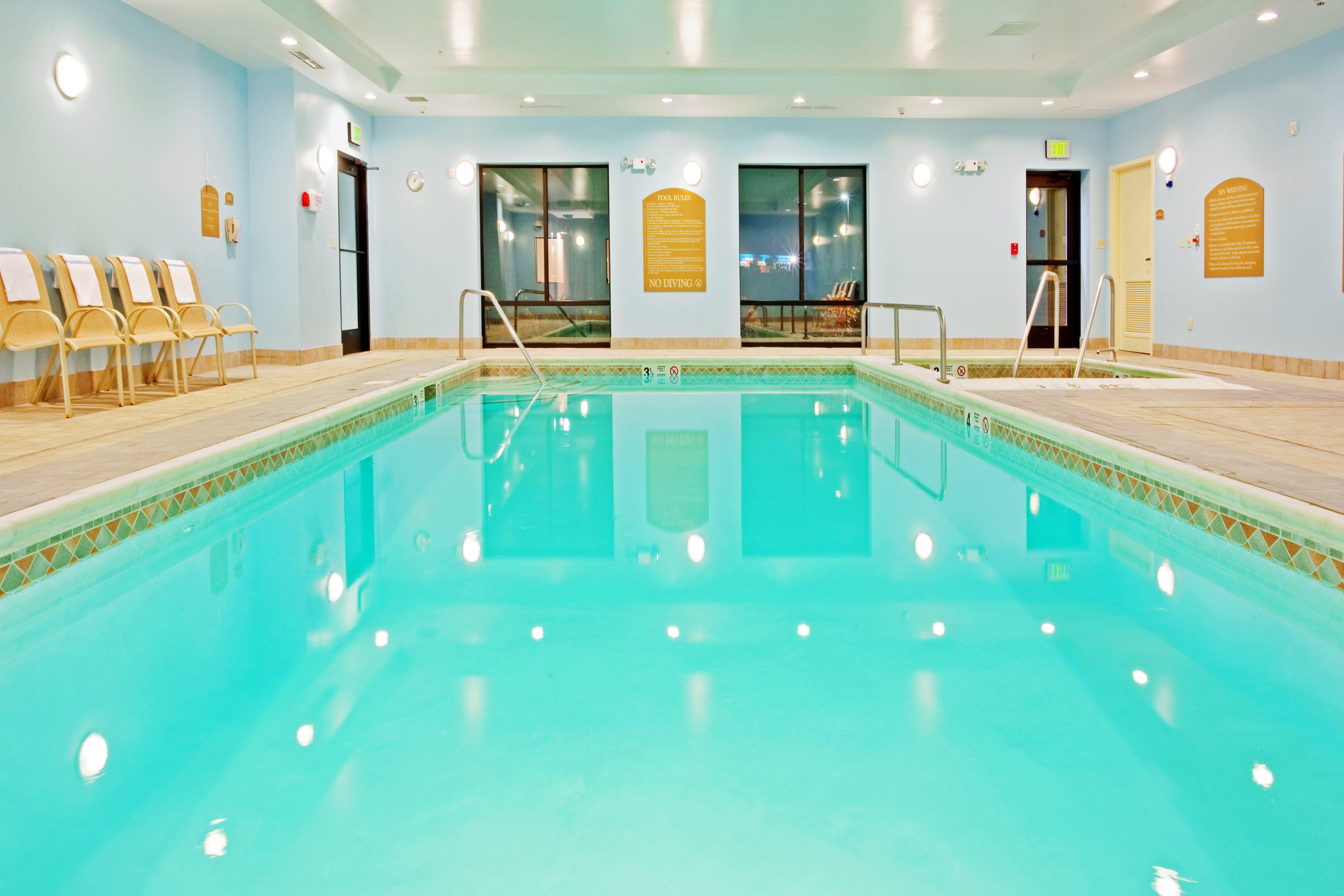 Holiday Inn Express & Suites Albany Airport Area - Latham By Ihg Екстериор снимка